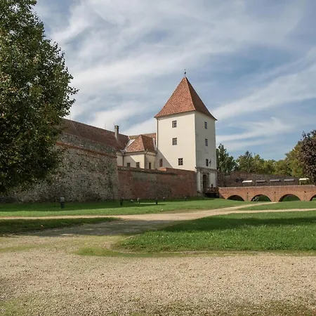 Azúr Ház Apartamento